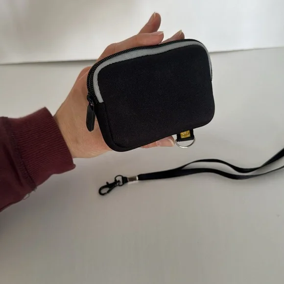 Camera case - Picture 7 of 7